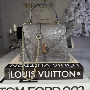 Borse In Pelle Gray Croc Embossed Leather Top Handle Chain Bag Made in Italy